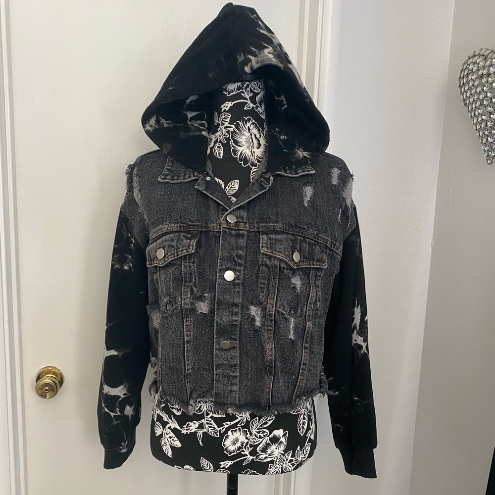 Cropped jacket